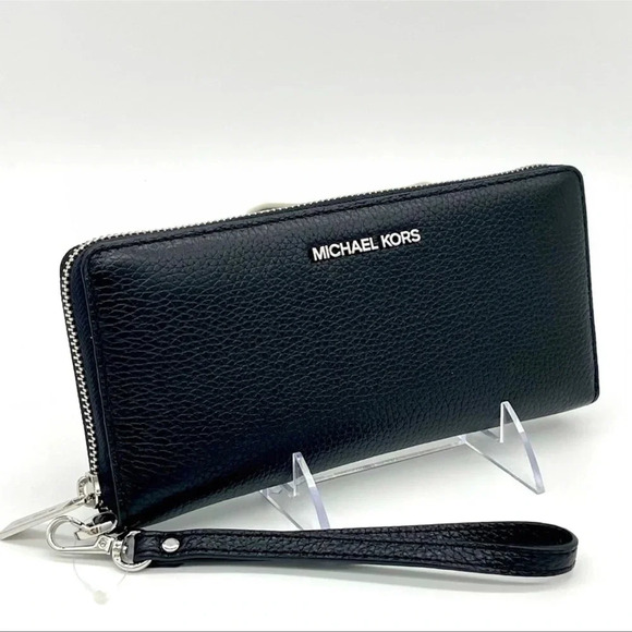 Michael Kors Large Continental Wallet Wristlet Black - Picture 1 of 10